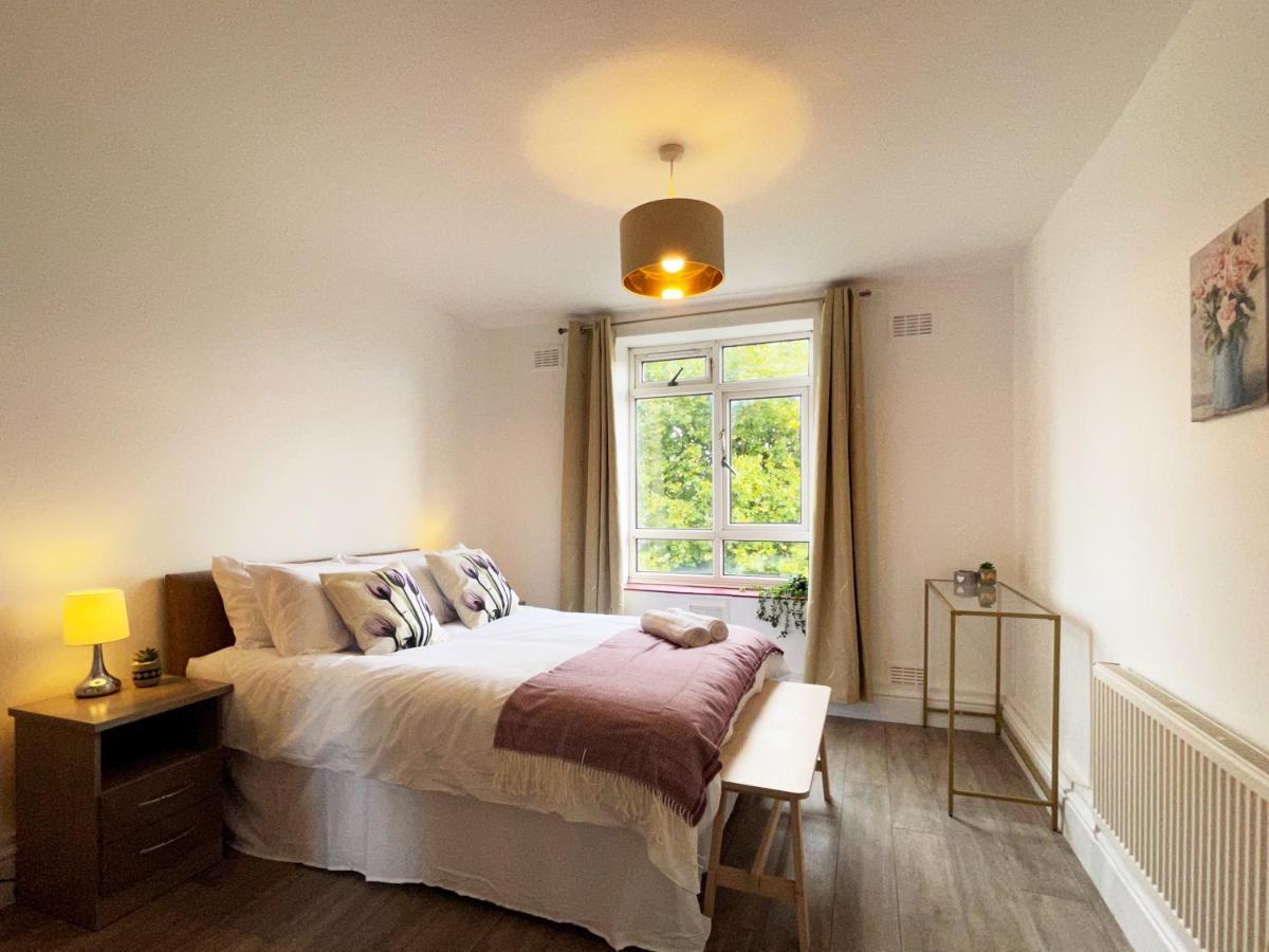 Sophie Place In Vauxhall - 3 Double Beds, 1 Sofa Bed, Spacious 런던 외부 사진