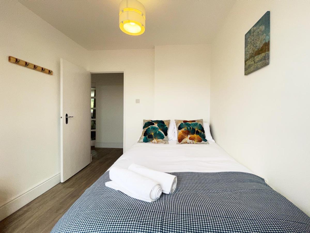 Sophie Place In Vauxhall - 3 Double Beds, 1 Sofa Bed, Spacious 런던 외부 사진